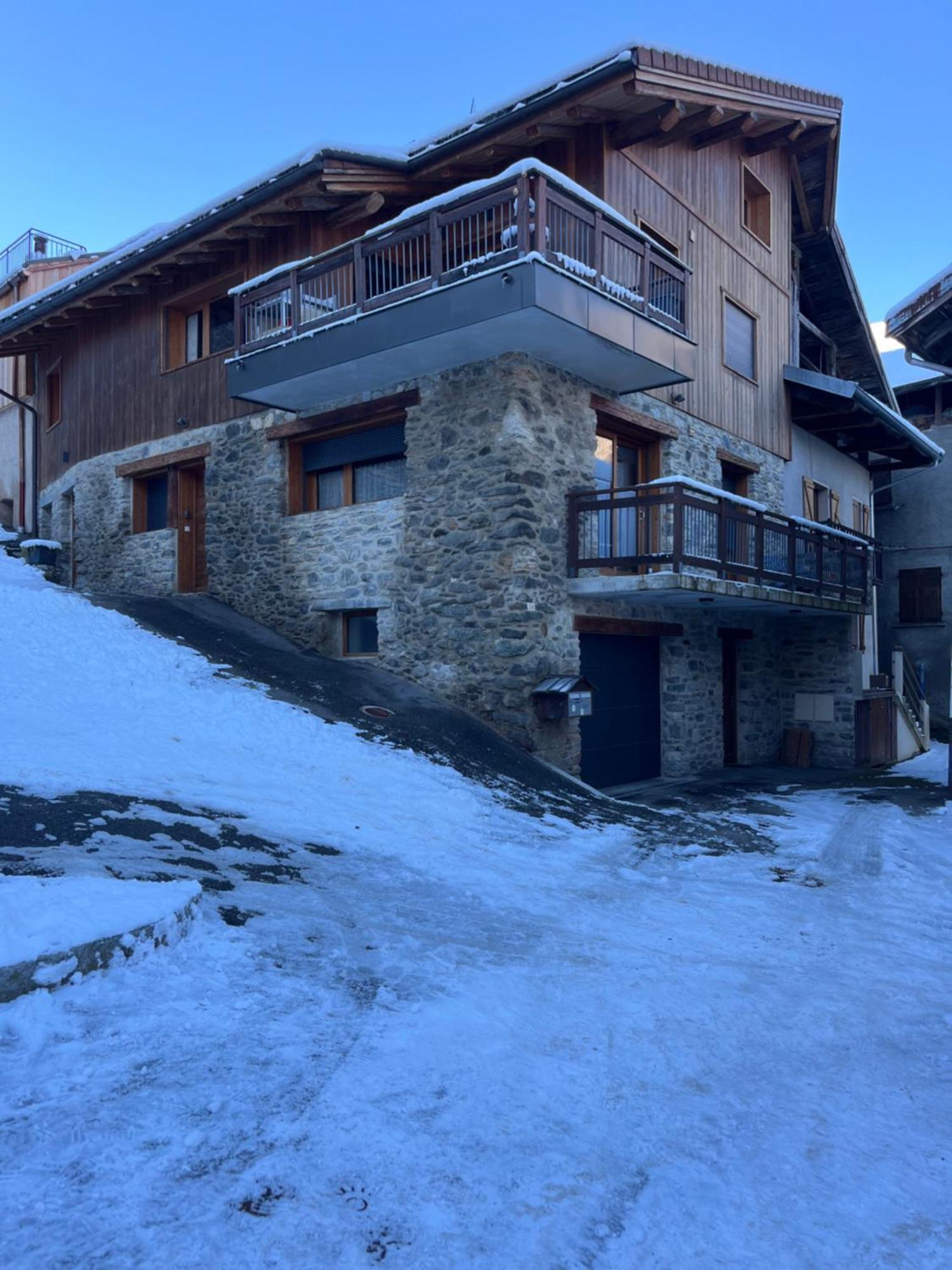 maison de village au pied des 3 Vallées Villarlurin Exterior foto